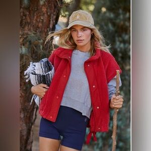 NWT Free people 
Scout It Out Fleece Vest